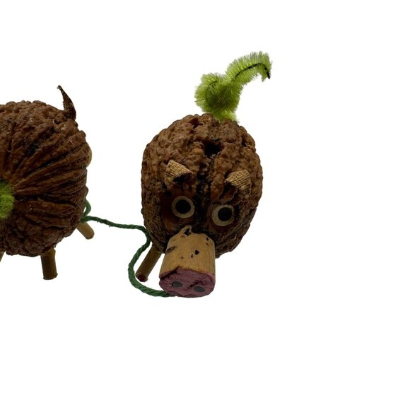 Vintage Handmade Walnut Shell Pig Figurines Set Of 2 Folk Art Animals - Picture 5 of 5